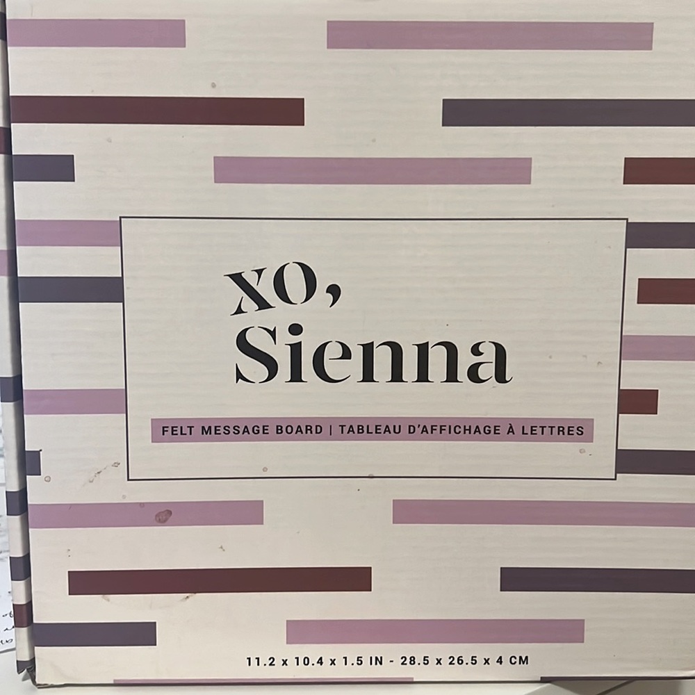 Xo, Sienna felt message board